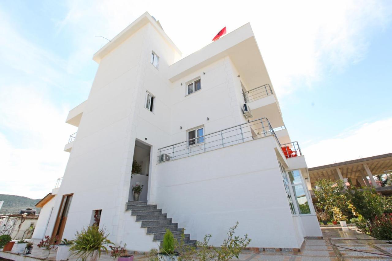 Dodaj * Ksamil